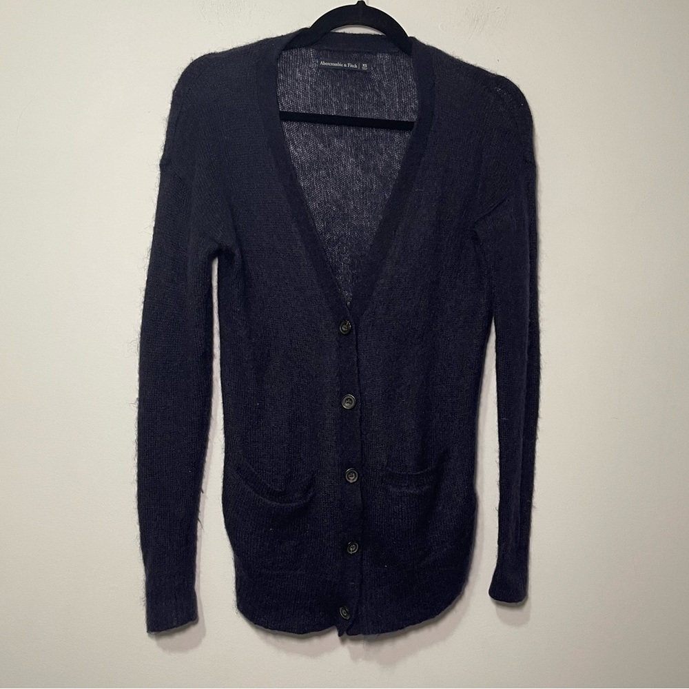 Abercombie & Fitch Women's navy V neck mohair wool blend casual cardigan in XS